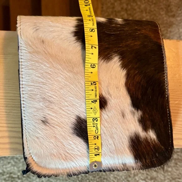 🌿 Patricia Nash Cow Print Granada Crossbody Bag 🌿 - Picture 3 of 13